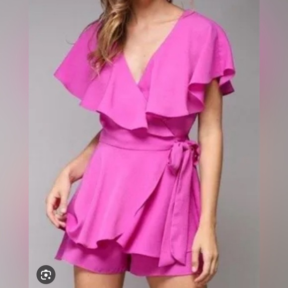 DO+BE Magenta Ruffle wrap romper, Size M - Picture 1 of 16